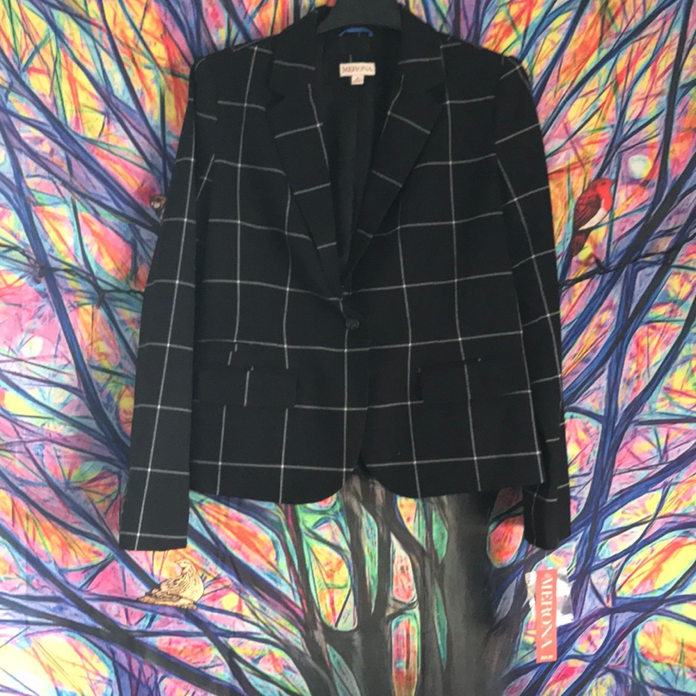 Blank and White Women Blazer